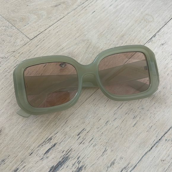 Green Sunglasses - Picture 1 of 1